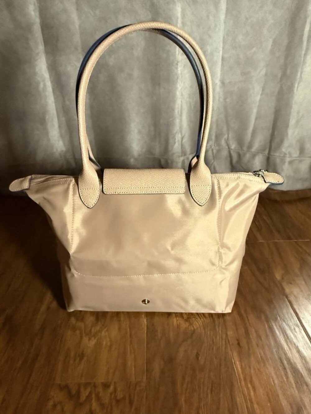 Medium Clay Classic Foldable Tote Handbag - Picture 4 of 7